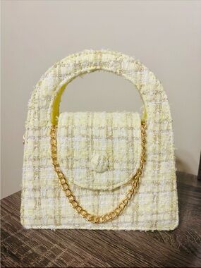 She’s Radiant 🌻Purses